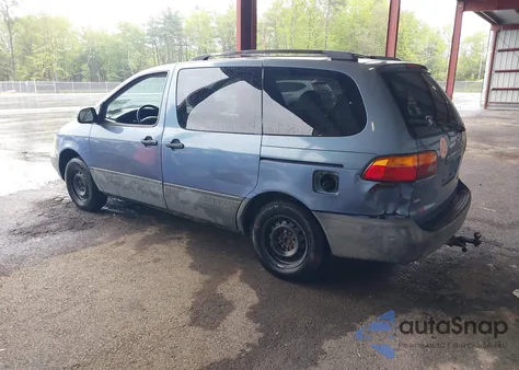 2000 Toyota Sienna Le from USA, damaged, VIN 4T3ZF13C8YU205784